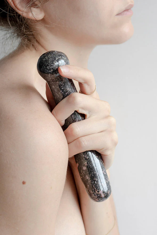 Chakrubs Anahata Curve Rhodonite Wand